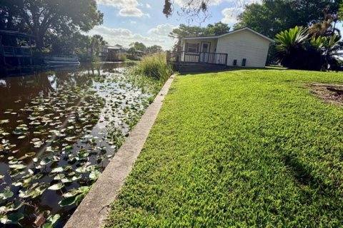 House in Okeechobee, Florida 1 bedroom, 68 sq.m. № 2146660