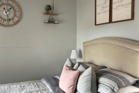 Townhouse in Coconut Creek, Florida 2 bedrooms, 123.75 sq.m. № 2030431 - photo 23