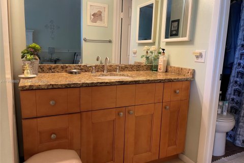 Townhouse in Coconut Creek, Florida 2 bedrooms, 123.75 sq.m. № 2030431 - photo 19