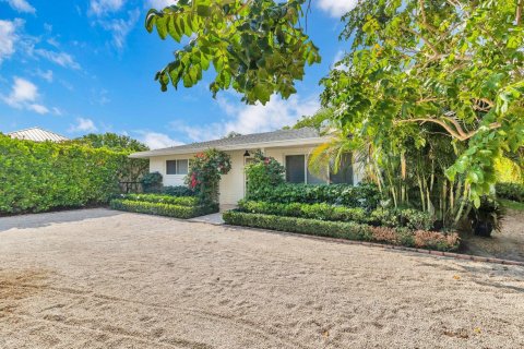 Commercial property in West Palm Beach, Florida № 2241314 - photo 6