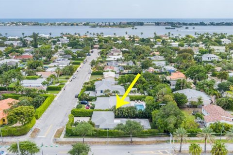 Commercial property in West Palm Beach, Florida № 2241314 - photo 14
