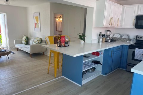 Villa ou maison à Miami, Floride 1 chambre, 74.32 m2 № 2037952