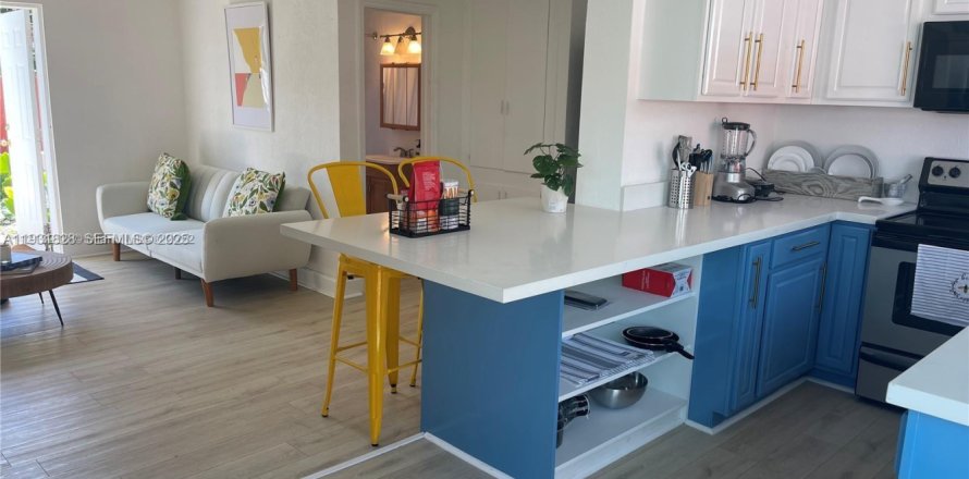 Villa ou maison à Miami, Floride 1 chambre, 74.32 m2 № 2037952