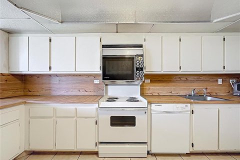 Copropriété à vendre à Miami, Floride: 3 chambres, 141.3 m2 № 2298923 - photo 14
