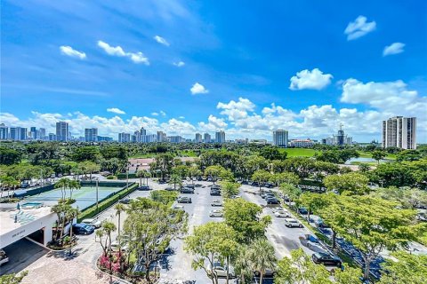 Copropriété à vendre à Miami, Floride: 3 chambres, 141.3 m2 № 2298923 - photo 4