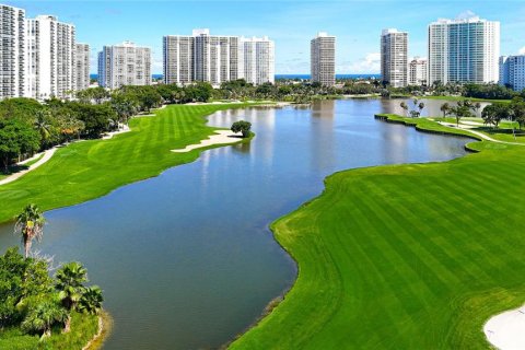 Copropriété à vendre à Miami, Floride: 3 chambres, 141.3 m2 № 2298923 - photo 3