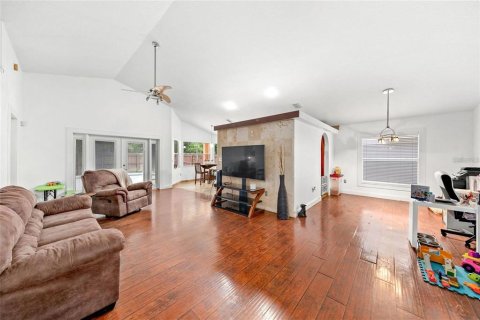 Casa en venta en Orlando, Florida, 3 dormitorios, 180.04 m2 № 1782729 - foto 9