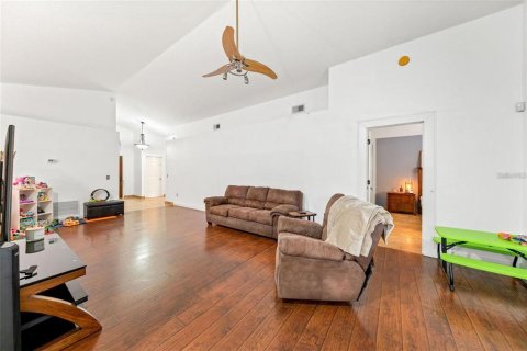 Casa en venta en Orlando, Florida, 3 dormitorios, 180.04 m2 № 1782729 - foto 11