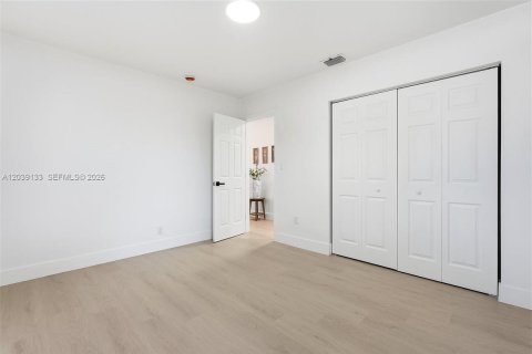 House in Deerfield Beach, Florida 3 bedrooms, 106.65 sq.m. № 2248050 - photo 22