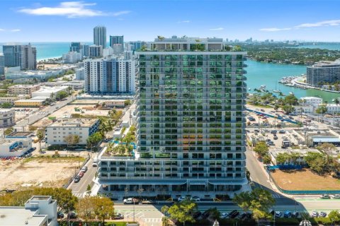 Condo in Miami Beach, Florida, 1 bedroom  № 1692622 - photo 25