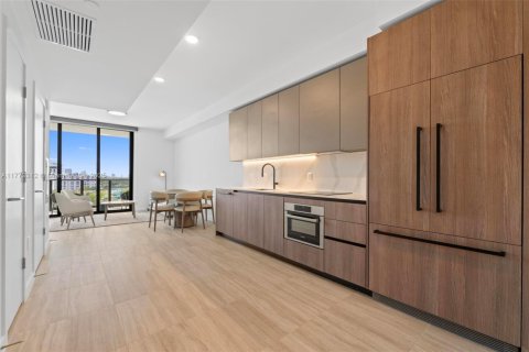 Condo in Miami Beach, Florida, 1 bedroom  № 1692622 - photo 5