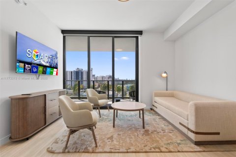 Condo in Miami Beach, Florida, 1 bedroom  № 1692622 - photo 16