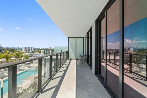 Condo in Miami Beach, Florida, 1 bedroom  № 1692622 - photo 22