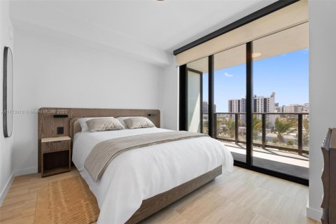 Condo in Miami Beach, Florida, 1 bedroom  № 1692622 - photo 18