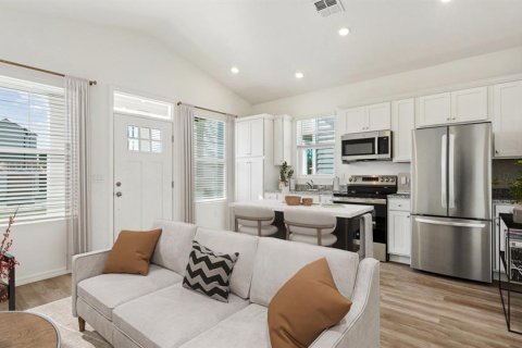House in Gainesville, Florida 3 bedrooms, 119.94 sq.m. № 1635965 - photo 2