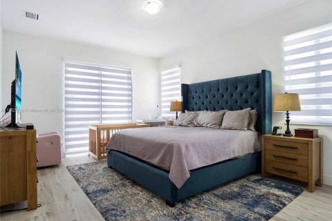 Townhouse in Miami, Florida 4 bedrooms, 209.4 sq.m. № 1890069 - photo 11
