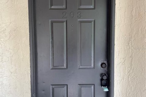 Condominio en alquiler en Altamonte Springs, Florida, 2 dormitorios, 94.67 m2 № 1844232 - foto 1