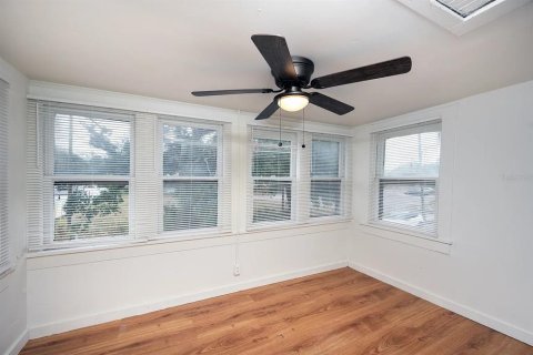 Apartamento en alquiler en Saint Petersburg, Florida, 3 dormitorios, 271.09 m2 № 2096061 - foto 9