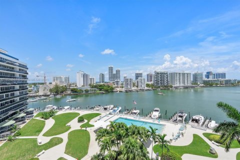 Купить кондоминиум в Майами-Бич, Флорида 67.45м2, № 1960215 - фото 23