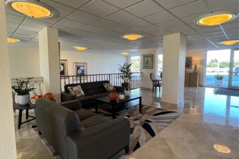 Condo in Fort Lauderdale, Florida, 2 bedrooms  № 1029781 - photo 1