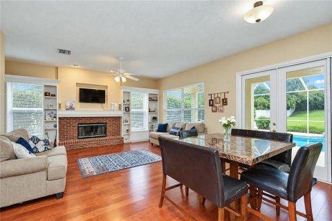 Villa ou maison à vendre à Valrico, Floride: 4 chambres, 267.56 m2 № 2408874 - photo 10