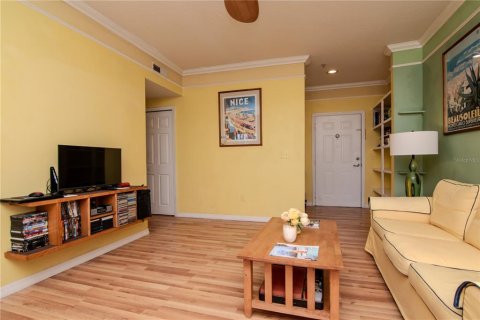 Condo in Tampa, Florida, 2 bedrooms  № 2403693 - photo 6