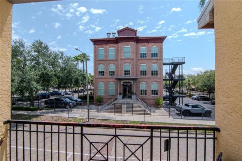 Condo in Tampa, Florida, 2 bedrooms  № 2403693 - photo 20