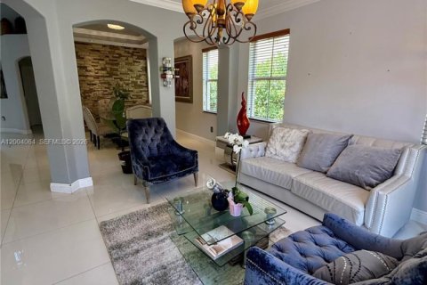 Купить виллу или дом в Майами, Флорида 5 спален, 276.94м2, № 2068272 - фото 7