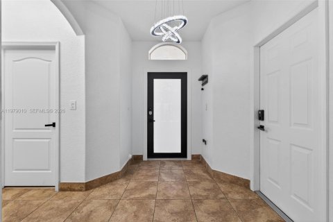 Купить виллу или дом в Катлер-Бей, Флорида 3 спальни, 159.79м2, № 2043674 - фото 4