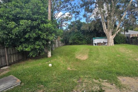 Appartement à louer à West Palm Beach, Floride: 3 pièces, 222.97 m2 № 2269258 - photo 3