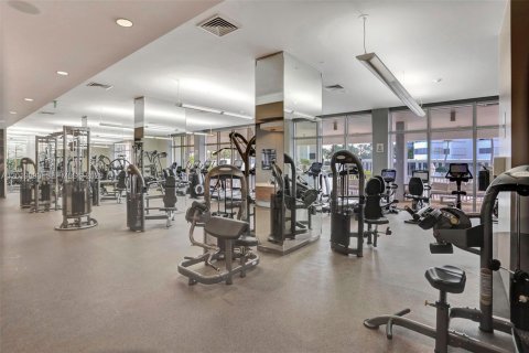 Copropriété à vendre à Bal Harbour, Floride: 1 chambre, 83.24 m2 № 2084026 - photo 25