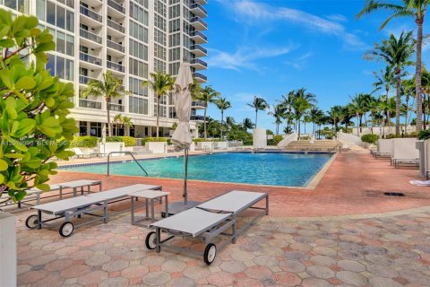Copropriété à vendre à Bal Harbour, Floride: 1 chambre, 83.24 m2 № 2084026 - photo 12