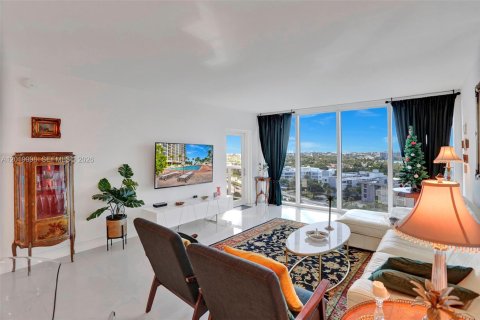Copropriété à vendre à Bal Harbour, Floride: 1 chambre, 83.24 m2 № 2084026 - photo 17