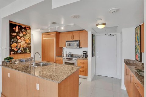 Copropriété à vendre à Bal Harbour, Floride: 1 chambre, 83.24 m2 № 2084026 - photo 3