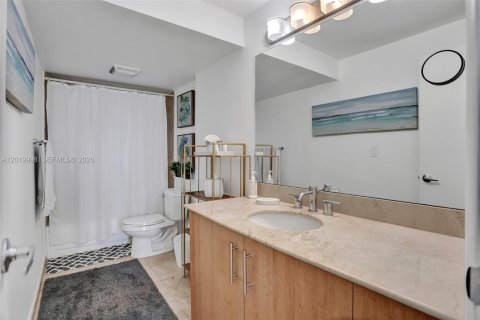 Copropriété à vendre à Bal Harbour, Floride: 1 chambre, 83.24 m2 № 2084026 - photo 7