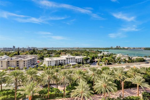 Copropriété à vendre à Bal Harbour, Floride: 1 chambre, 83.24 m2 № 2084026 - photo 21