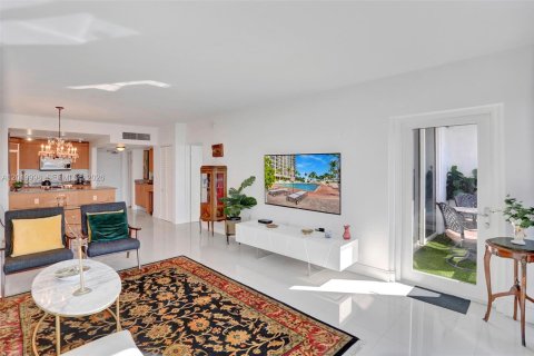Condo à Bal Harbour, Floride, 1 chambre № 2084026
