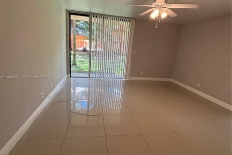 Снять в аренду квартиру в Плантация, Флорида 1 спальня, № 2004688 - фото 5
