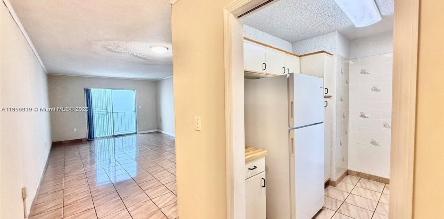 Condo à Miami, Floride, 2 chambres № 1964358