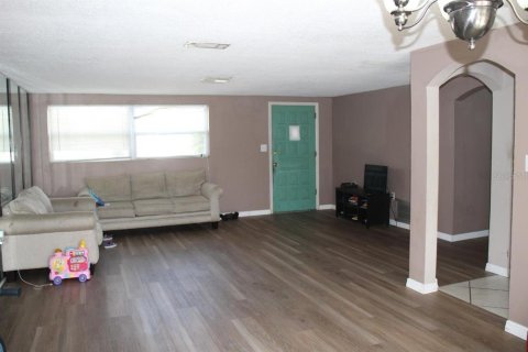 Casa en venta en Port Richey, Florida, 3 dormitorios, 169.92 m2 № 1422762 - foto 5