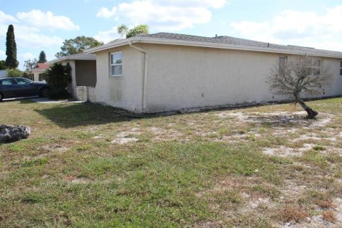 Casa en venta en Port Richey, Florida, 3 dormitorios, 169.92 m2 № 1422762 - foto 20