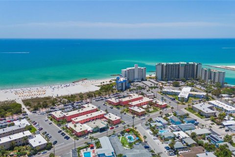 Снять в аренду кондоминиум в Сент-Пит-Бич, Флорида 1 комната, 57.13м2, № 1531873 - фото 28