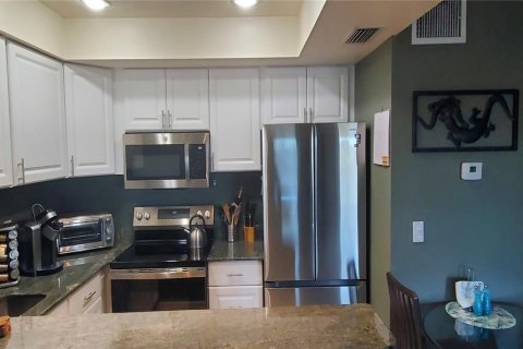 Снять в аренду кондоминиум в Сент-Пит-Бич, Флорида 1 комната, 57.13м2, № 1531873 - фото 10