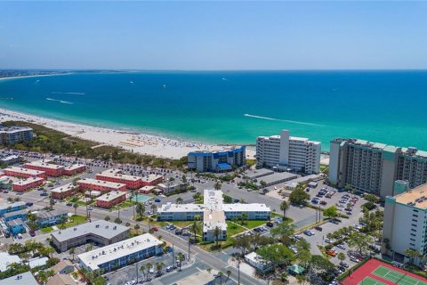 Снять в аренду кондоминиум в Сент-Пит-Бич, Флорида 1 комната, 57.13м2, № 1531873 - фото 23