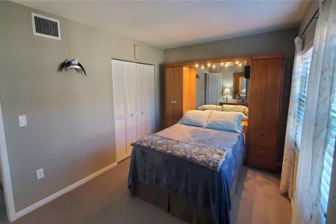 Снять в аренду кондоминиум в Сент-Пит-Бич, Флорида 1 комната, 57.13м2, № 1531873 - фото 14