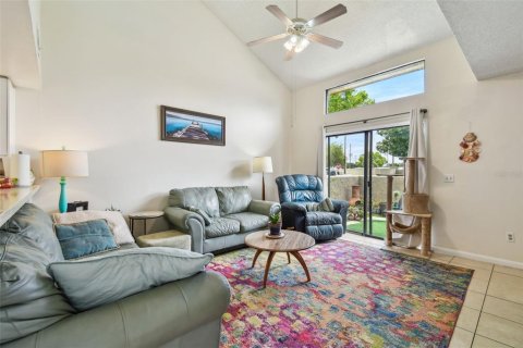 Condo in Clearwater, Florida, 2 bedrooms  № 1809982 - photo 14