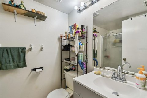 Condo in Clearwater, Florida, 2 bedrooms  № 1809982 - photo 9