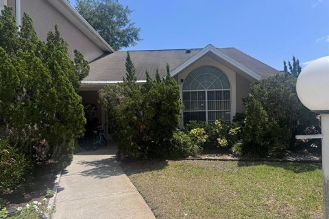 Townhouse in Kissimmee, Florida 3 bedrooms, 117.34 sq.m. № 1669842 - photo 1