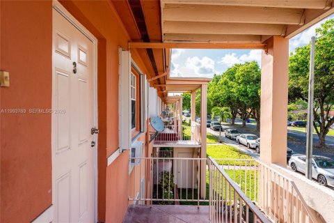 Copropriété à louer à Miami, Floride: 1 chambre, 53.88 m2 № 2055615 - photo 19