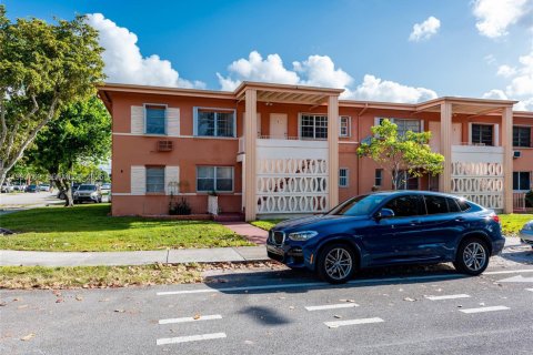 Copropriété à louer à Miami, Floride: 1 chambre, 53.88 m2 № 2055615 - photo 22